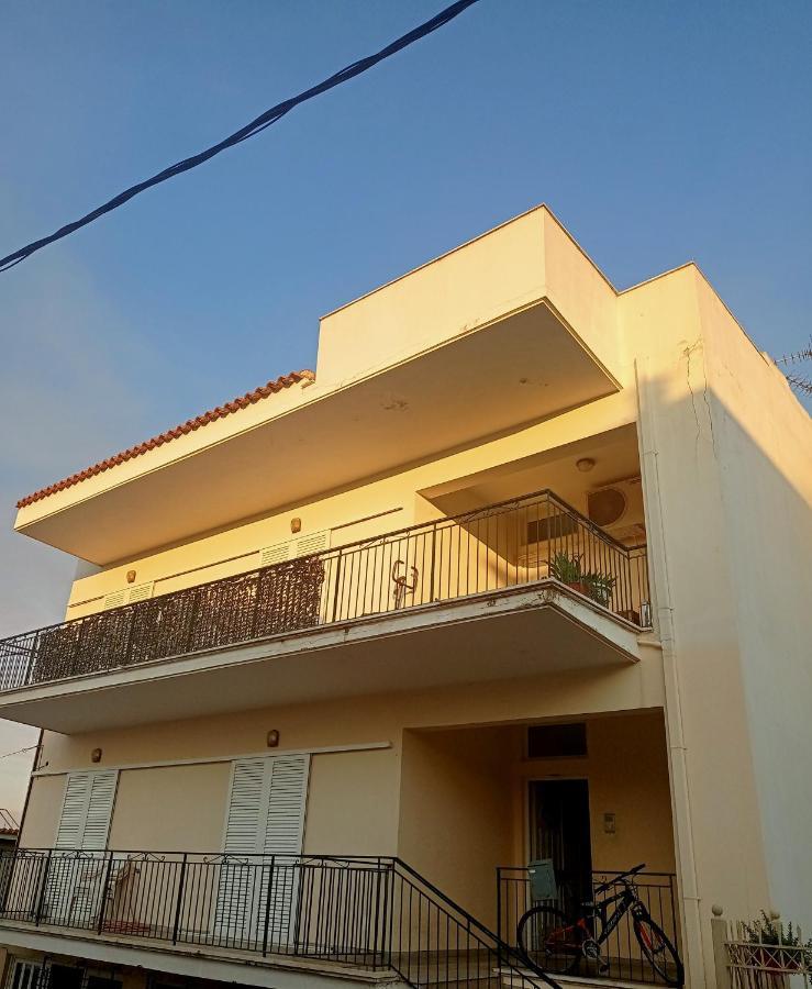 דירות נאפפליו Όμορφο Και Ευρύχωρο Διαμέρισμα Με Θέα! מראה חיצוני תמונה